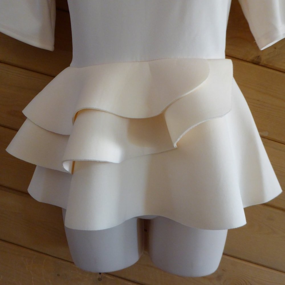 ASOS Cream Beige Structured Short Sleeve Peplum Tunic Ruffled Top NEW Size 0 - Picture 3 of 11